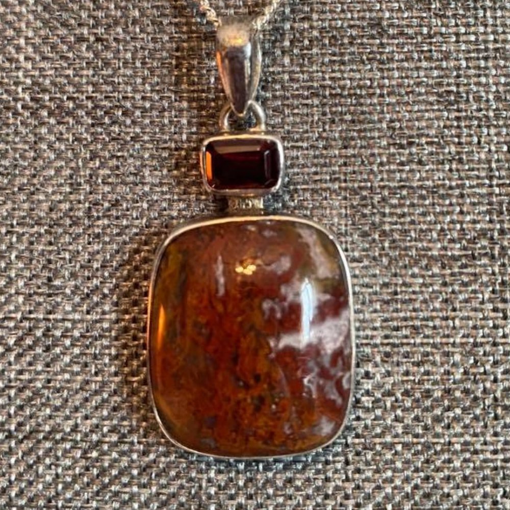 Pendant with garnet - Sterling Silver - Picture 7 of 12